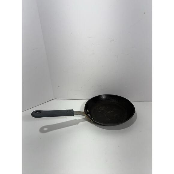 MAGNALITE GHC 8 Inch Skillet Fry Pan Hard Anodized Aluminum USA Rubber 5302 - Picture 1 of 8